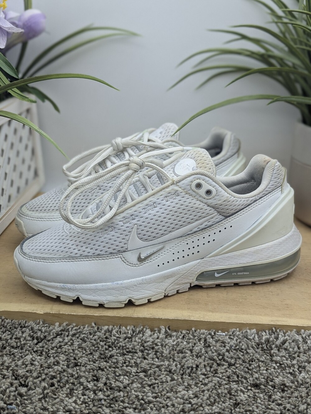 Nike Air Max Pulse White Women's Size 6.5 Running Casual Comfort Shoes